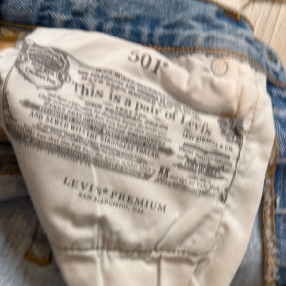 Levi's Light Blue Distressed 501 Original Short  Women’s 24 - Picture 4 of 10